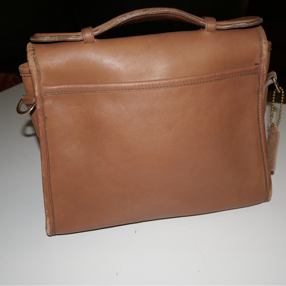 Coach - Picture 3 of 5